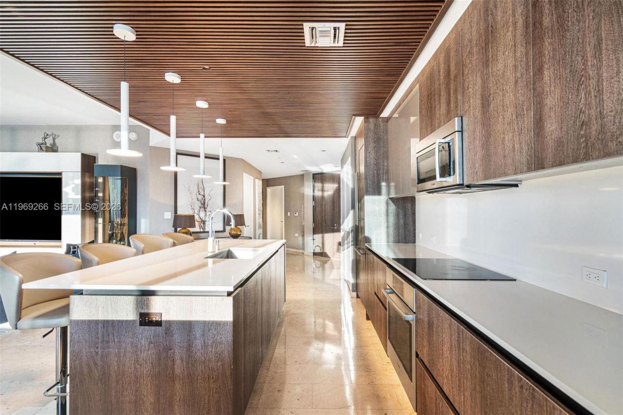 88 SW 7th St , Unit 3801, Miami, FL 33130 Photo