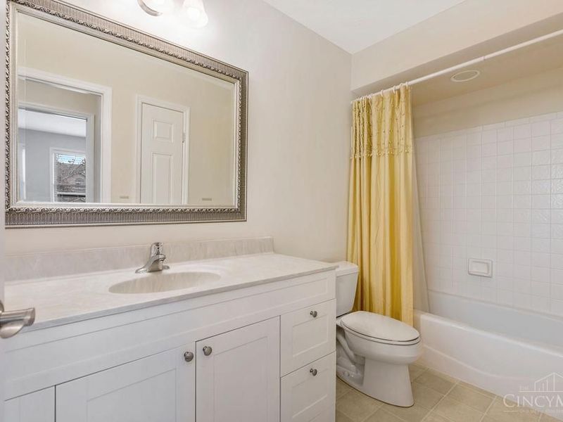 1192 Deerfield Circle, Hamilton, OH 45013 Photo 19