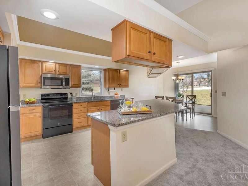 1192 Deerfield Circle, Hamilton, OH 45013 Photo 7