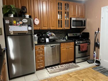 162-41 Powell's Cove Boulevard, Unit 1L, Whitestone, NY 11357