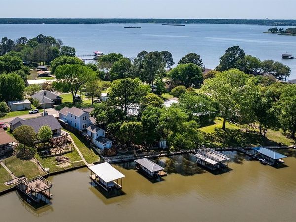 122 Redondo Drive , Gun Barrel City, TX 75156