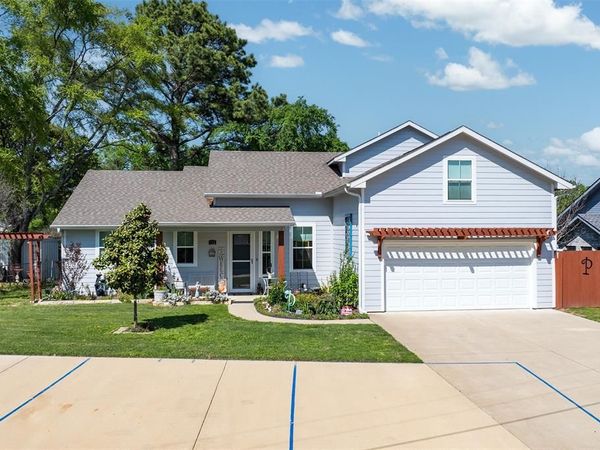 122 Redondo Drive, Gun Barrel City, TX 75156