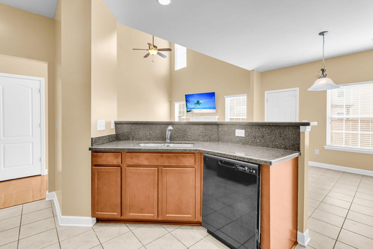 115 Longford Drive Photo 13