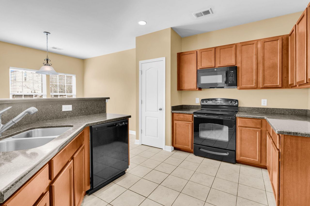 115 Longford Drive Photo 14