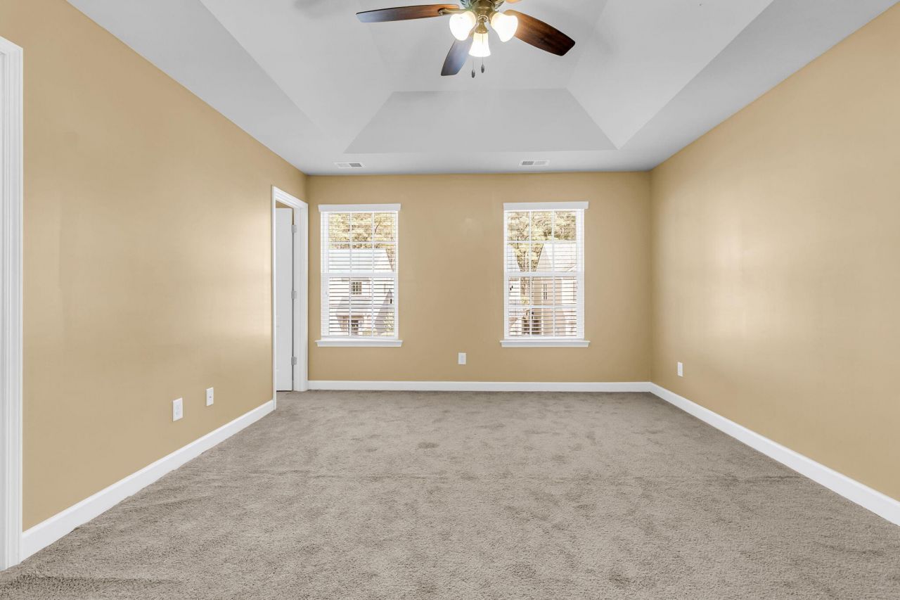 115 Longford Drive Photo 17