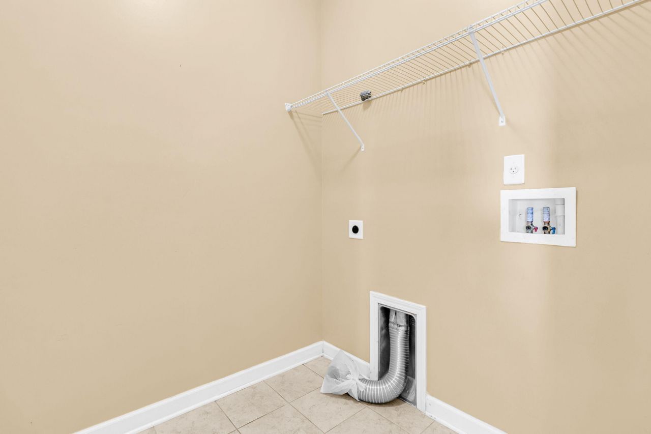 115 Longford Drive Photo 28