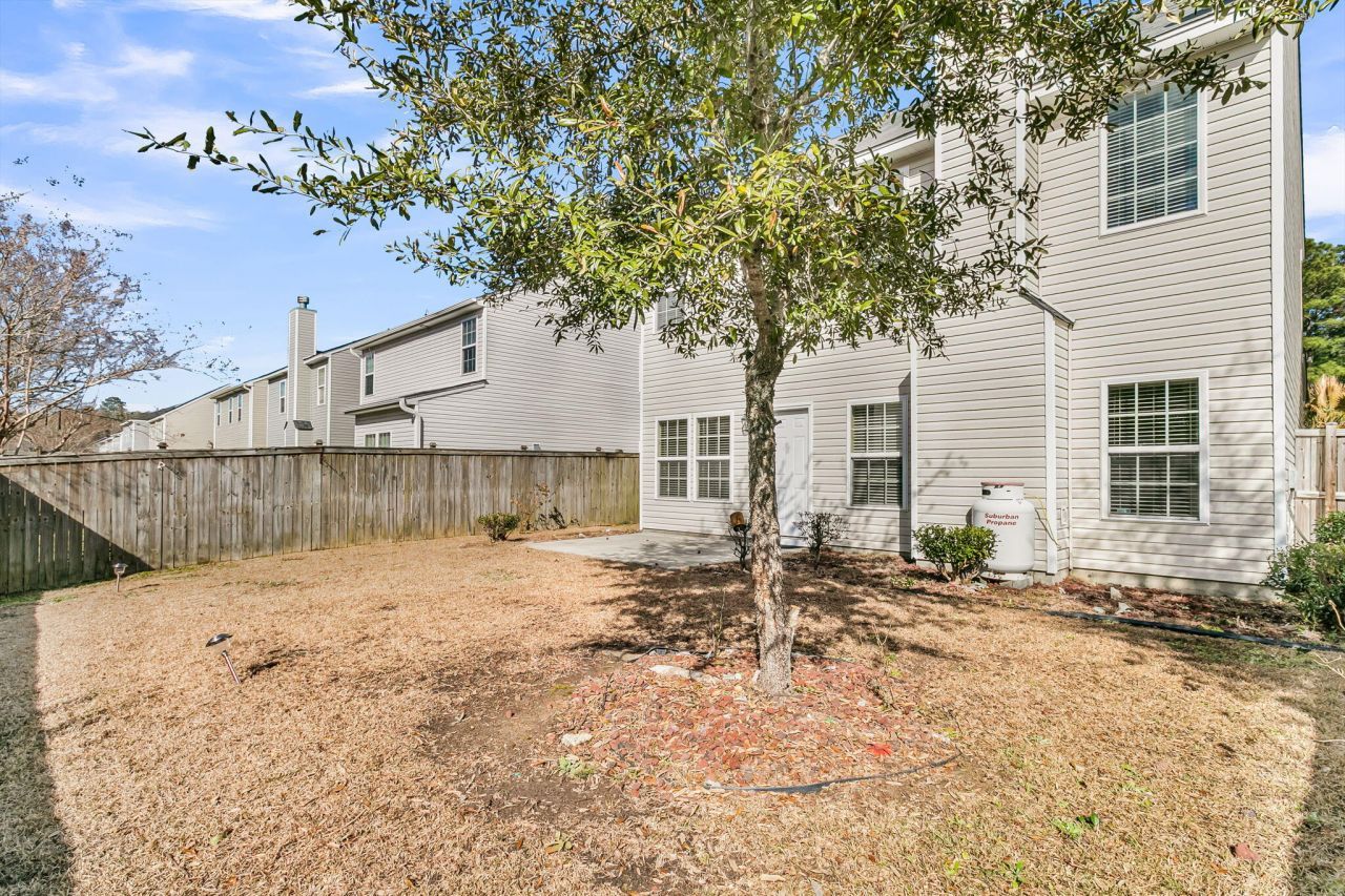 115 Longford Drive Photo 33