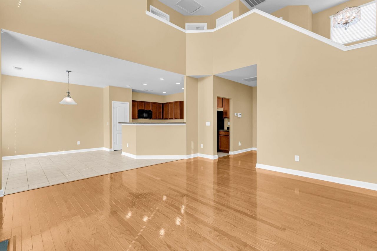 115 Longford Drive Photo 8