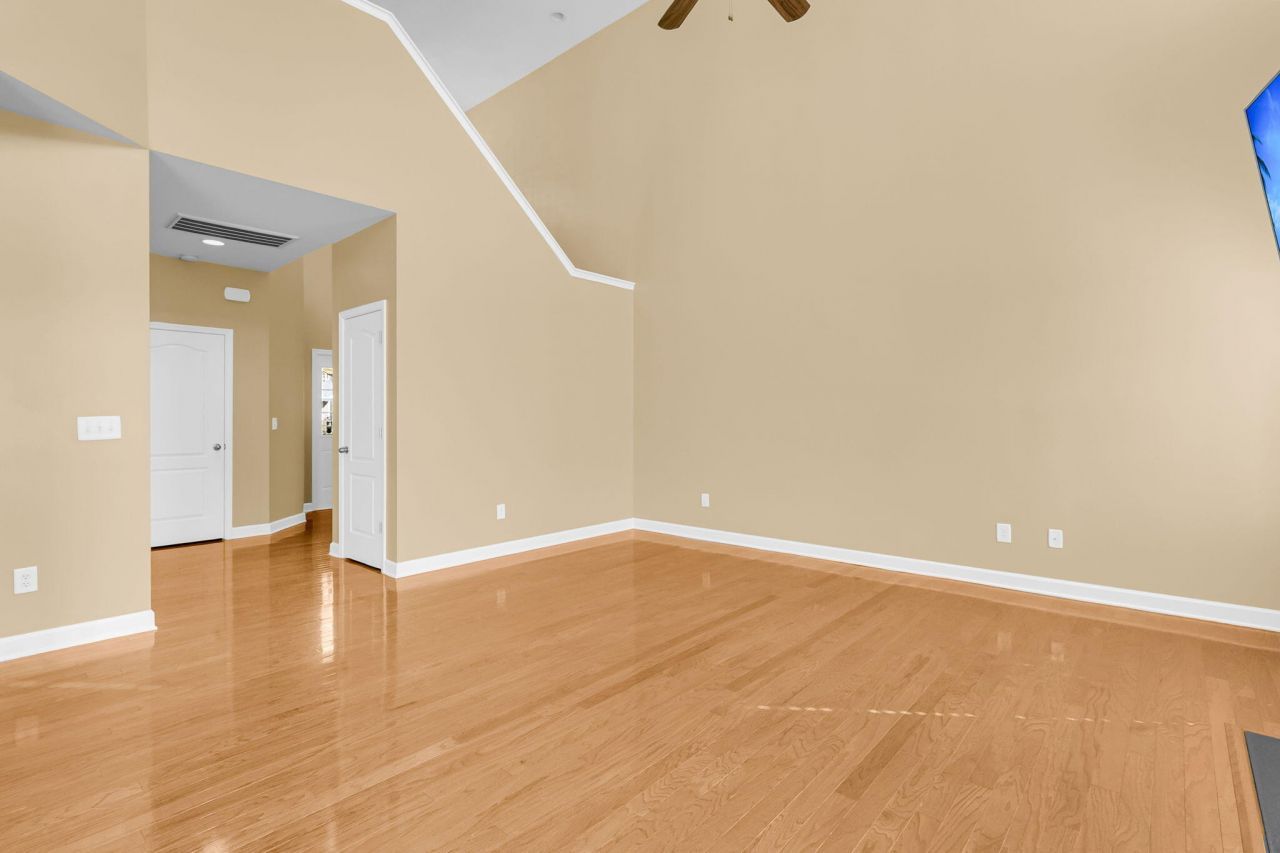 115 Longford Drive Photo 9