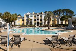 2111 Chatelain Way photo 4