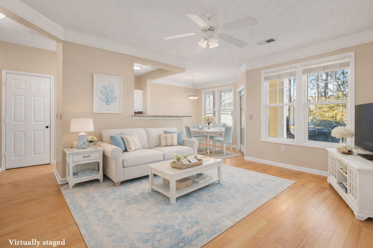 2111 Chatelain Way Photo 6