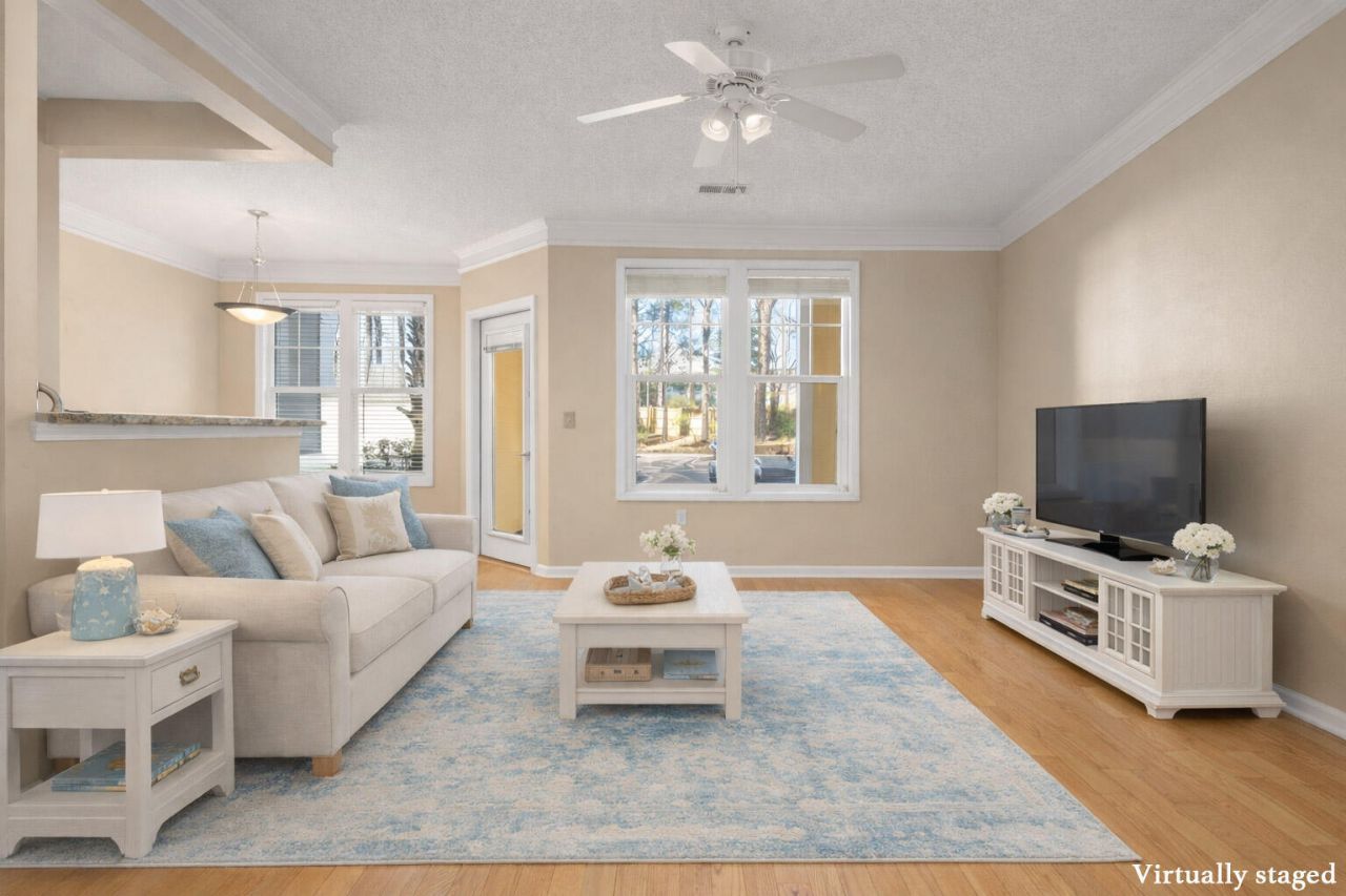 2111 Chatelain Way Photo 9