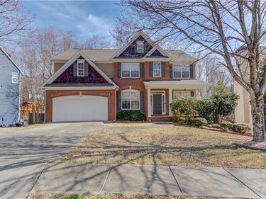 6925 River Island Circle, Buford, GA 30518