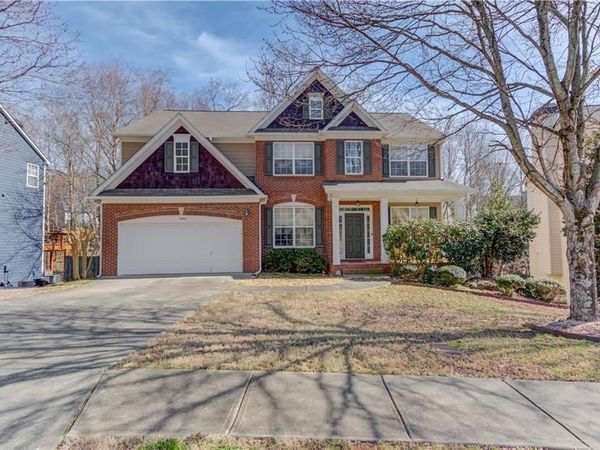 6925 River Island Circle, Buford, GA 30518