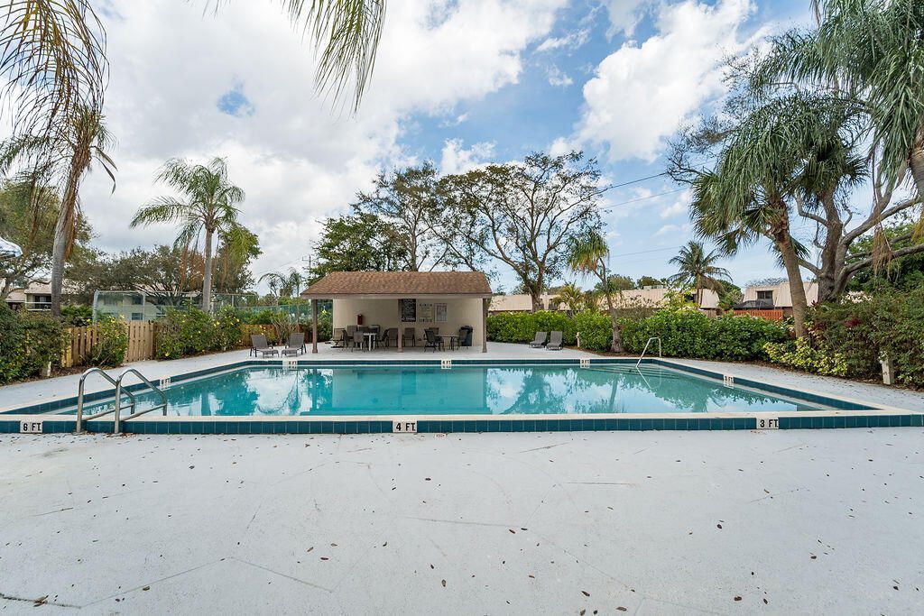 3402 E Gardens East Drive, Unit 7b, Palm Beach Gardens, FL 33410 Photo