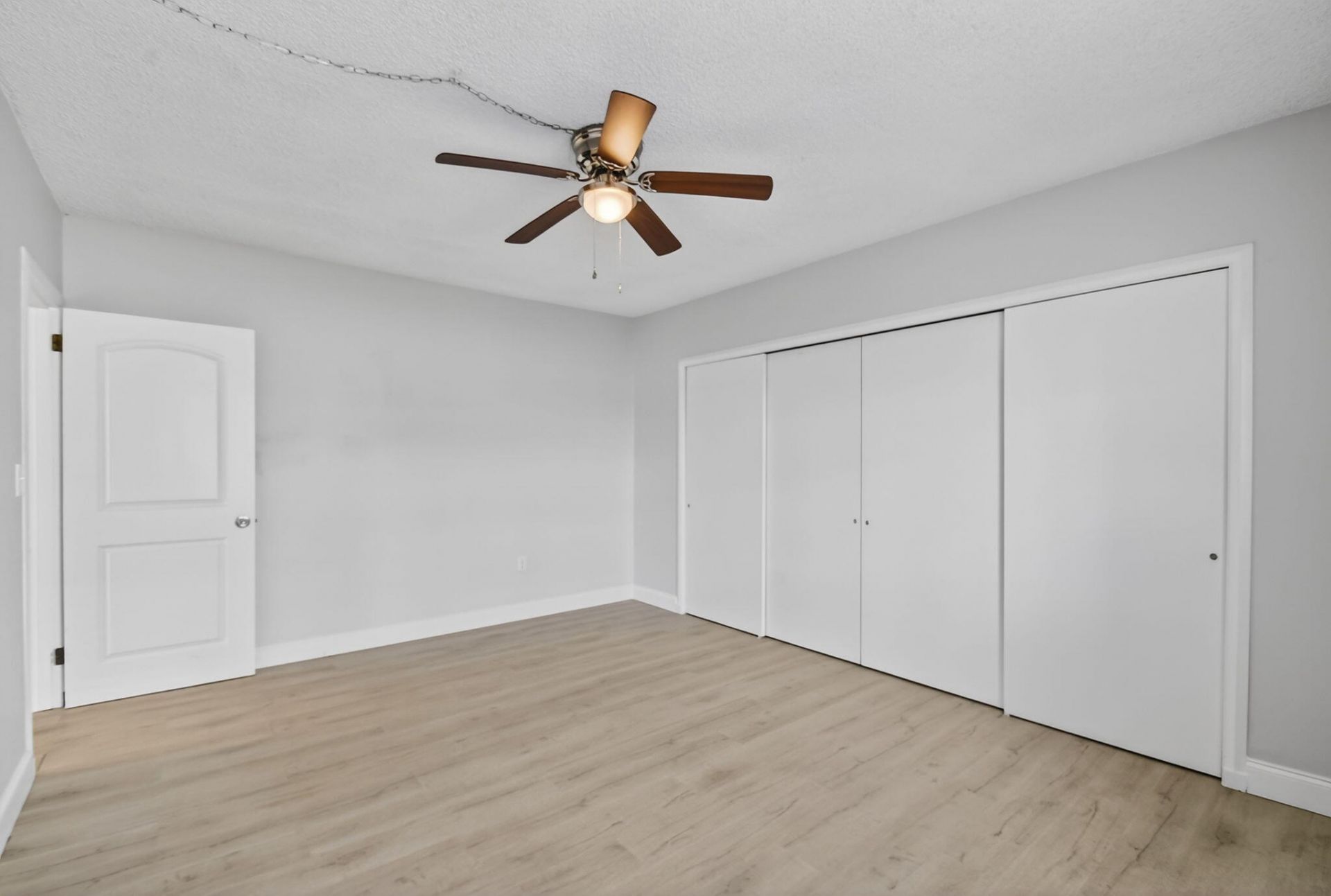 15 S Golfview Road, Unit 201, Lake Worth Beach, FL 33460 Photo