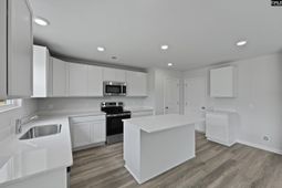 326 Paratrooper Lane photo 4