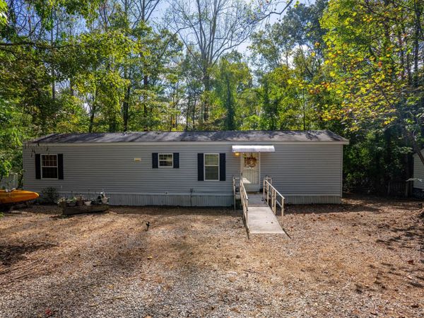105 Whisperridge CT , Moneta, VA 24121