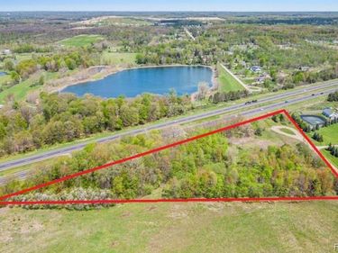 57998 Frost Road , Lenox Twp, MI 48048