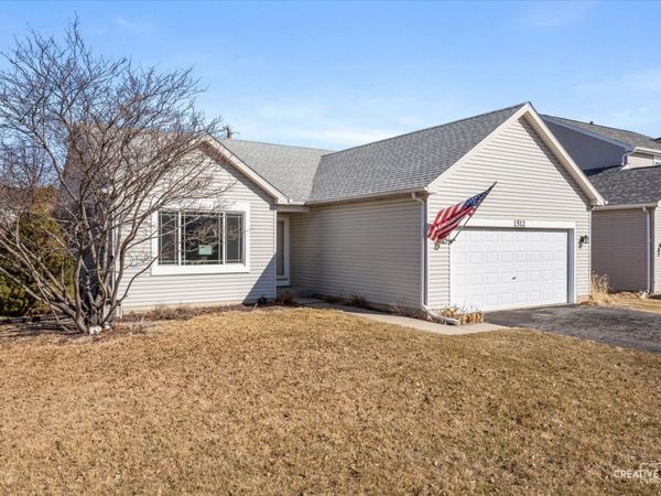 1512 Birch Lane, South Elgin, IL 60177