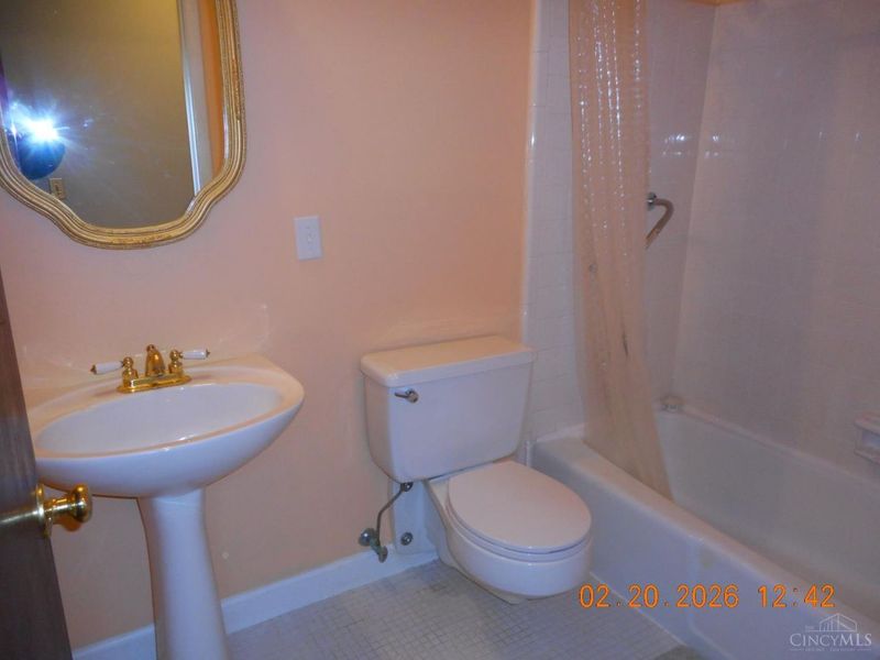 5621 Penway Court, Green Township, OH 45239 Photo 11