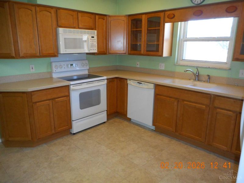 5621 Penway Court, Green Township, OH 45239 Photo 13