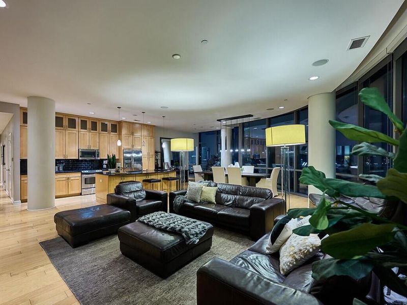 300 W Spring Street, Unit 1302, Columbus, OH 43215 Photo 7