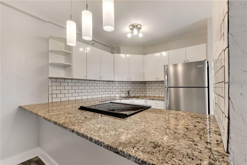 3315 58th Avenue S, Unit 615, Saint Petersburg, FL 33712 Photo