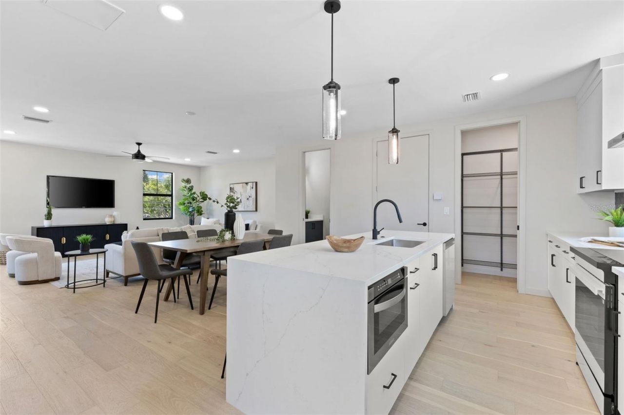 2211 16th Street N, Saint Petersburg, FL 33704 Photo