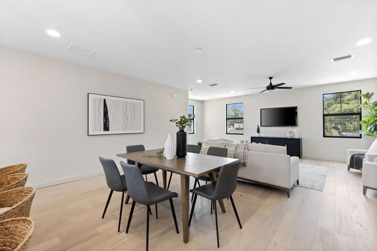 2211 16th Street N, Saint Petersburg, FL 33704 Photo