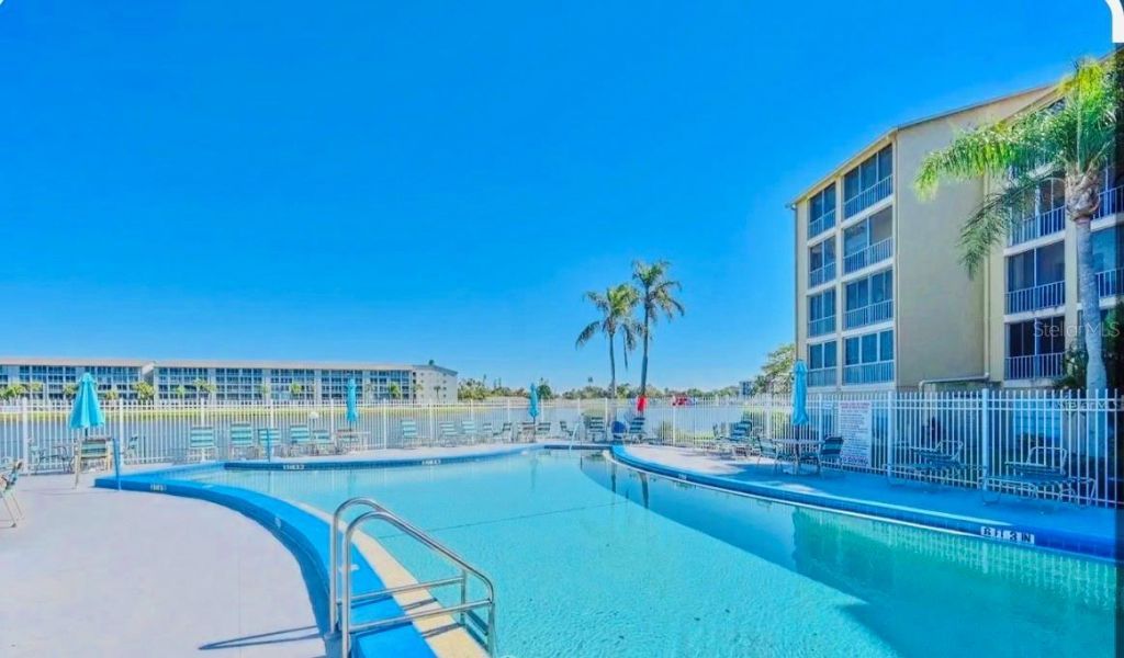 3710 Lake Bayshore Drive, Unit k416, Bradenton, FL 34205 Photo