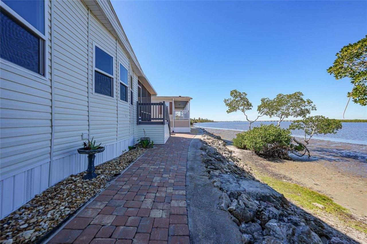 4300 Riverside Drive, Unit 112, Punta Gorda, FL 33982 Photo