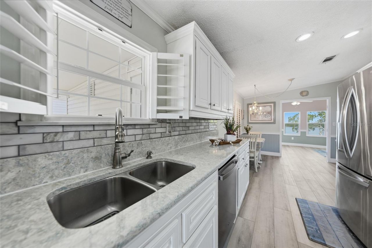 4300 Riverside Drive, Unit 112, Punta Gorda, FL 33982 Photo