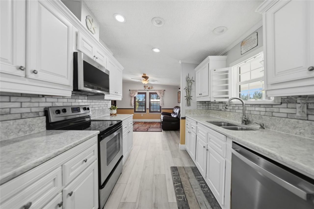 4300 Riverside Drive, Unit 112, Punta Gorda, FL 33982 Photo