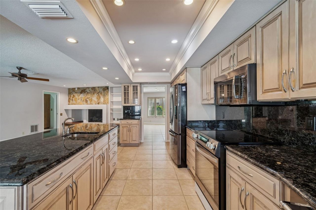 4304 Saltwater Boulevard, Unit A, Tampa, FL 33615 Photo