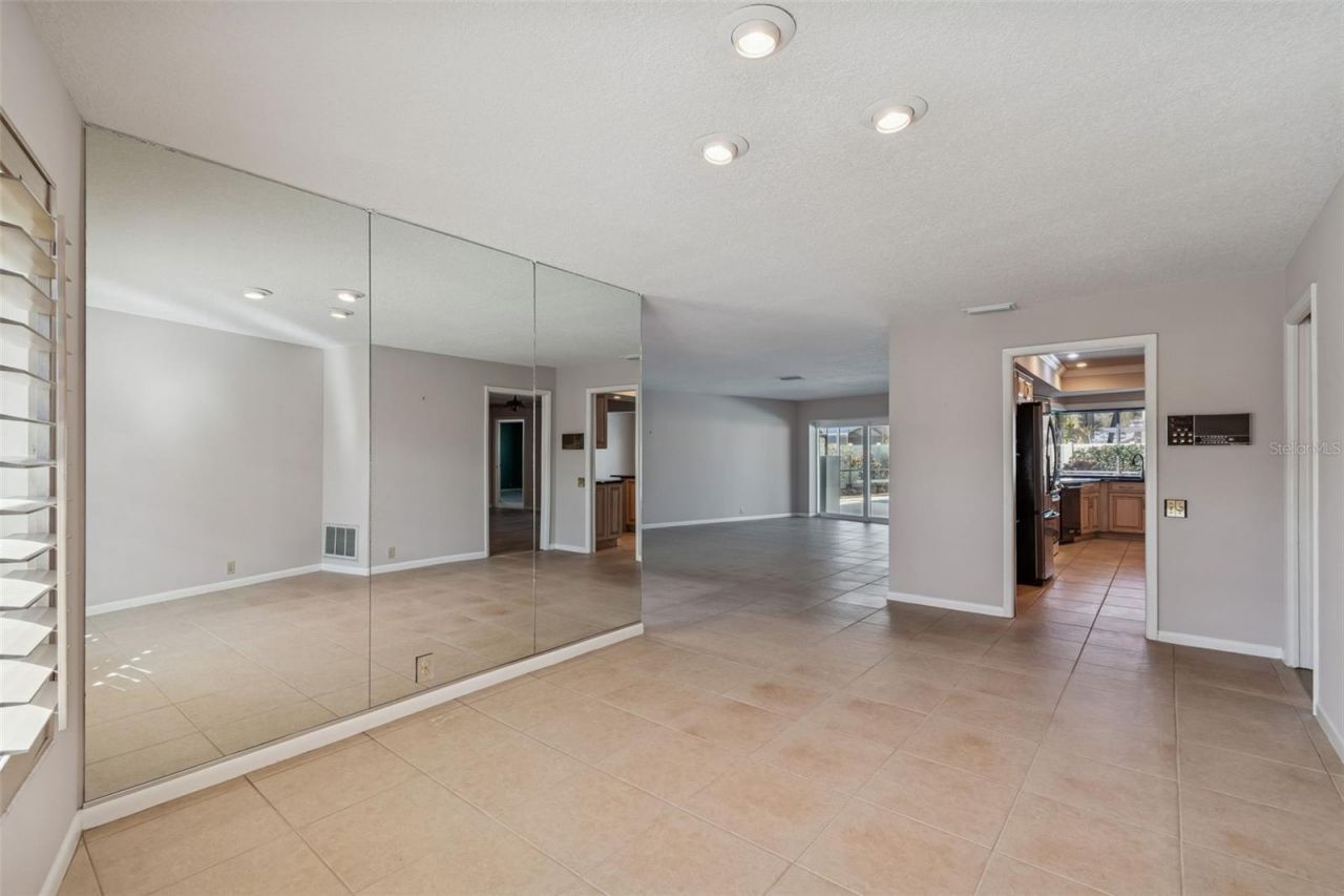 4304 Saltwater Boulevard, Unit A, Tampa, FL 33615 Photo