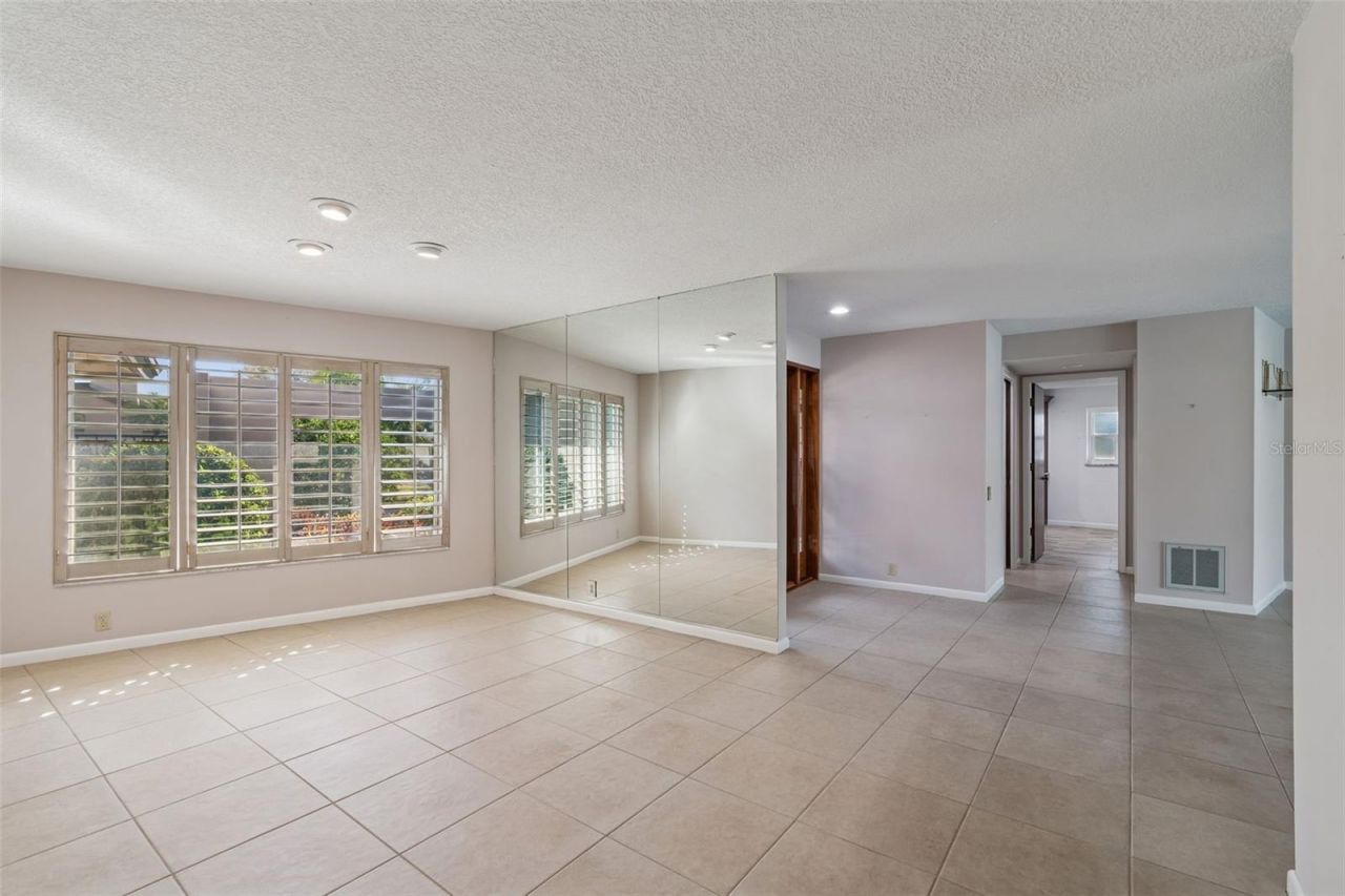 4304 Saltwater Boulevard, Unit A, Tampa, FL 33615 Photo