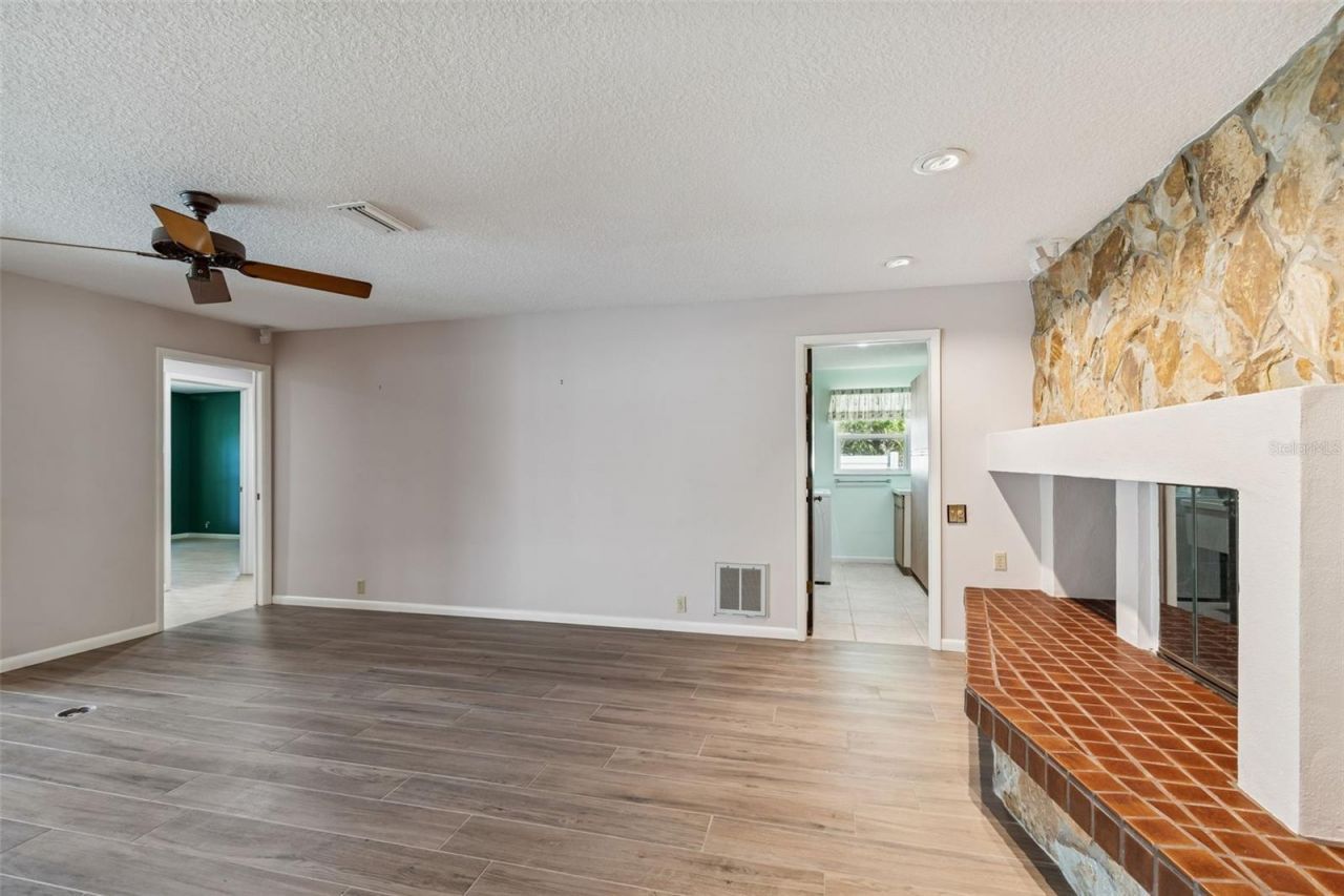 4304 Saltwater Boulevard, Unit A, Tampa, FL 33615 Photo