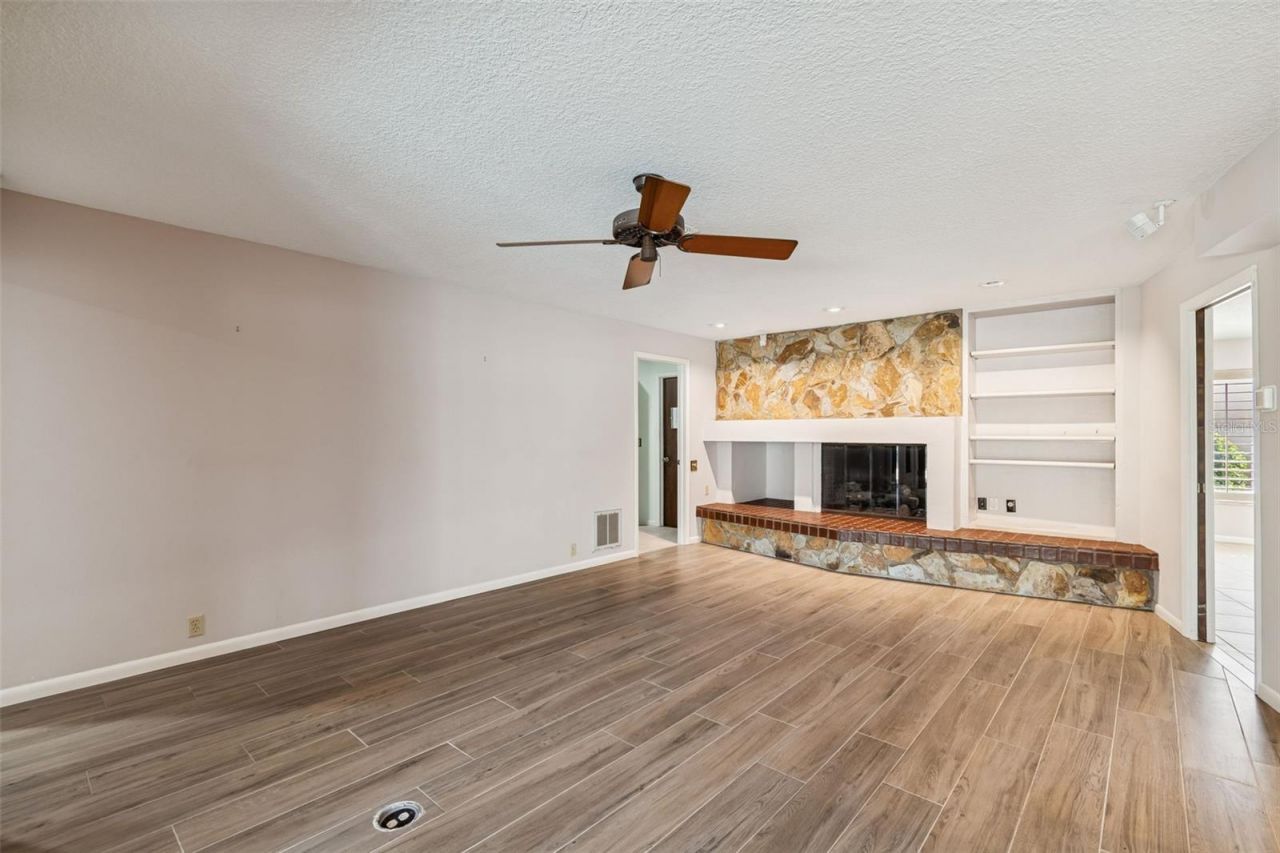 4304 Saltwater Boulevard, Unit A, Tampa, FL 33615 Photo