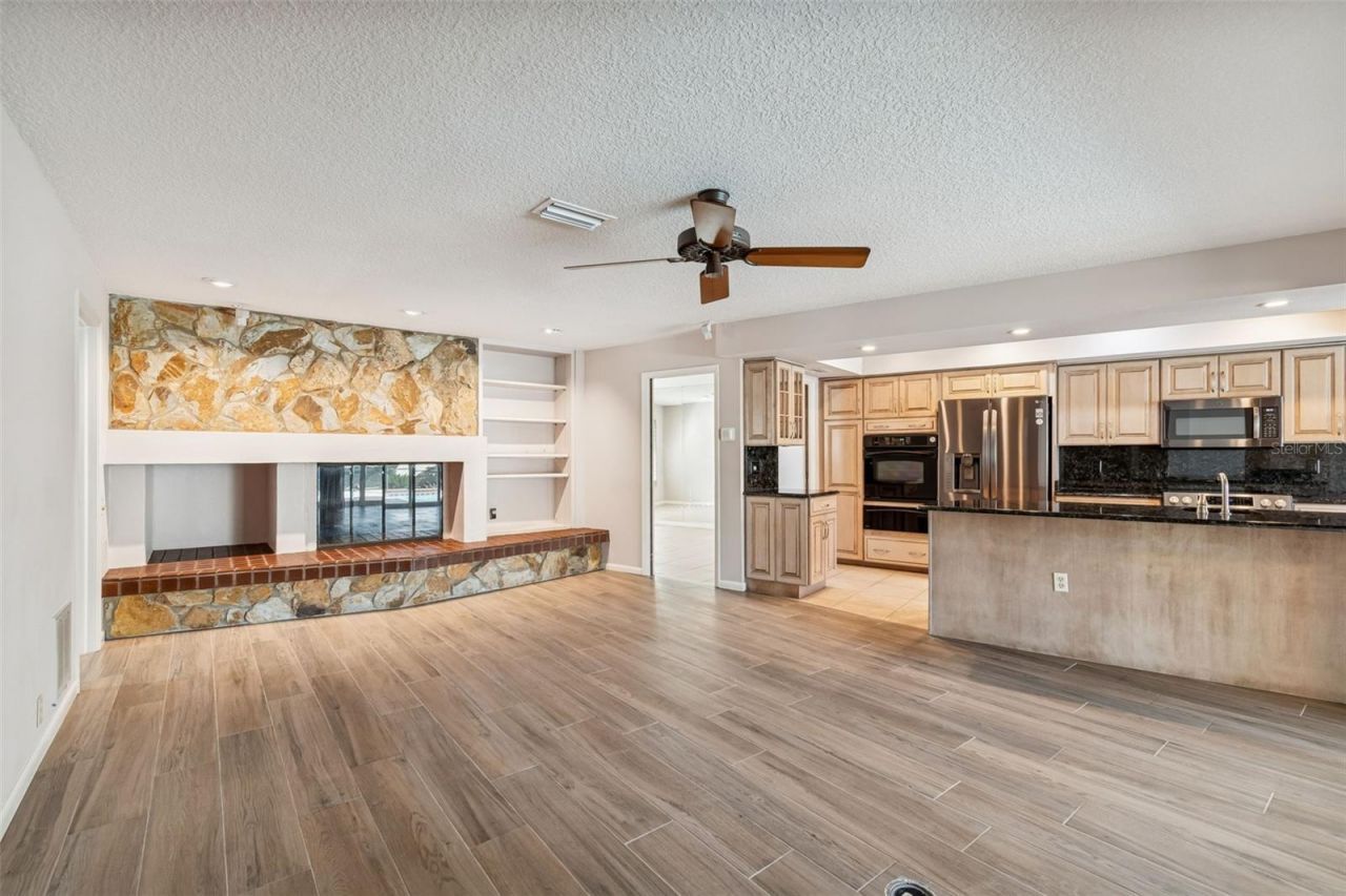 4304 Saltwater Boulevard, Unit A, Tampa, FL 33615 Photo