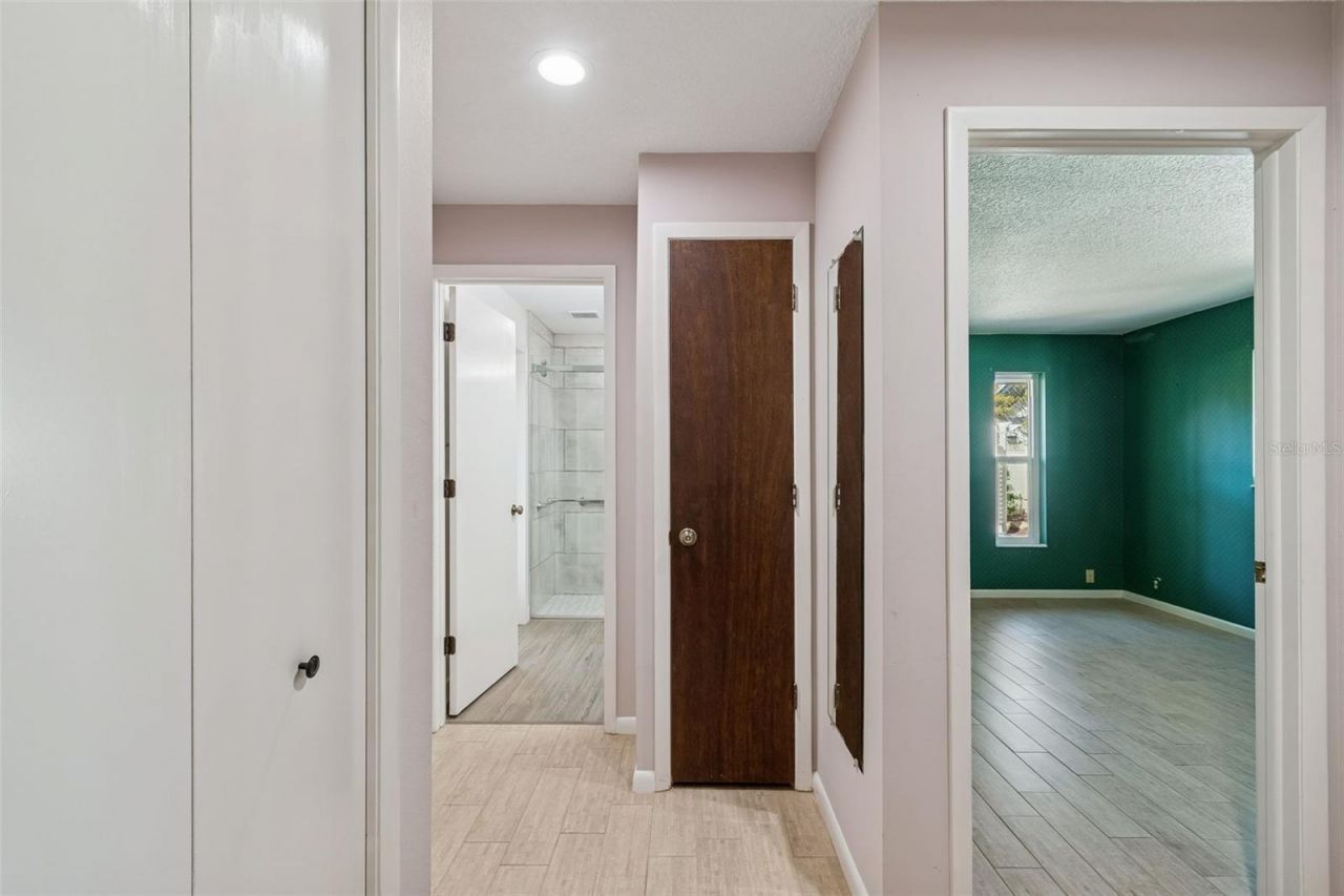 4304 Saltwater Boulevard, Unit A, Tampa, FL 33615 Photo