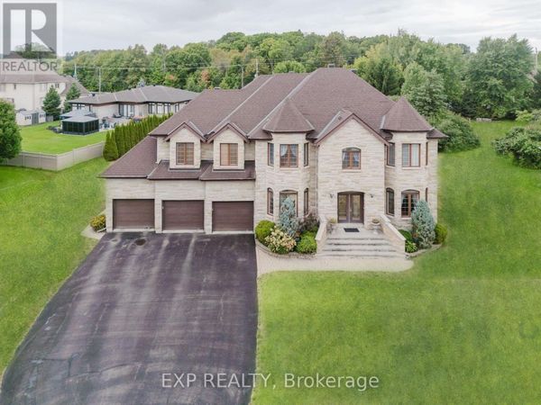 5472 Wicklow Drive, Ottawa, ON K4M1C4
