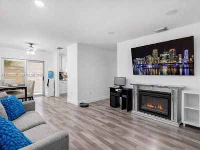 435 NW 15th St , Florida City, FL 33034 Photo