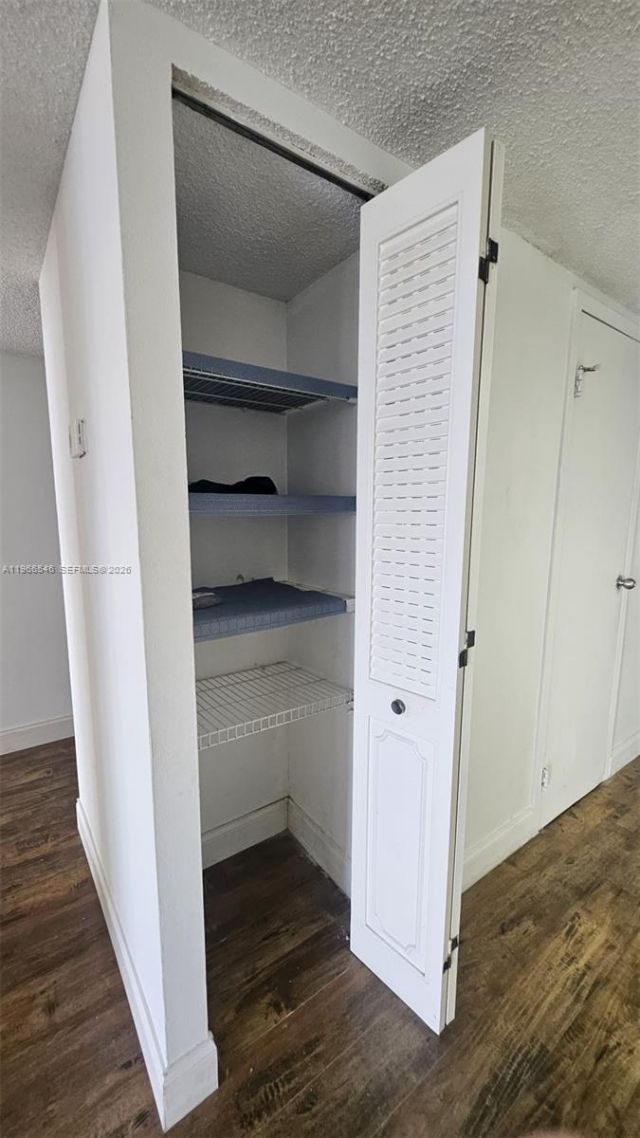 1000 Parkview Dr, Unit 605, Hallandale Beach, FL 33009 Photo