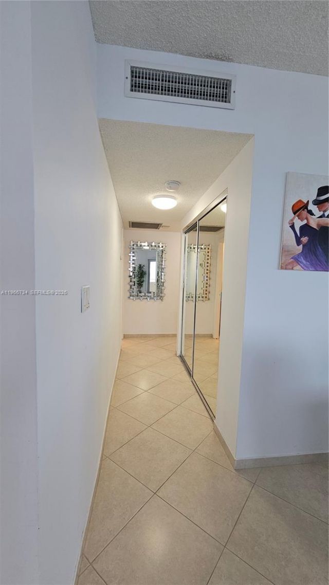 1980 S Ocean Dr, Unit 7F, Hallandale Beach, FL 33009 Photo