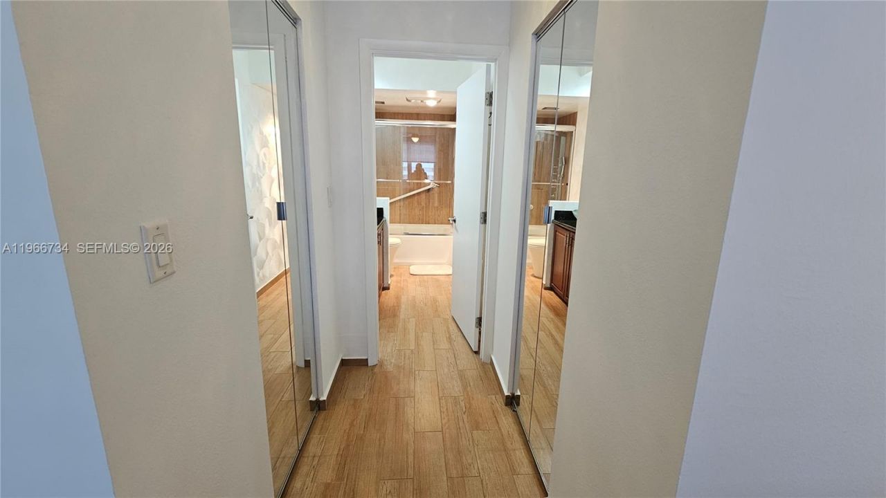 1980 S Ocean Dr, Unit 7F, Hallandale Beach, FL 33009 Photo