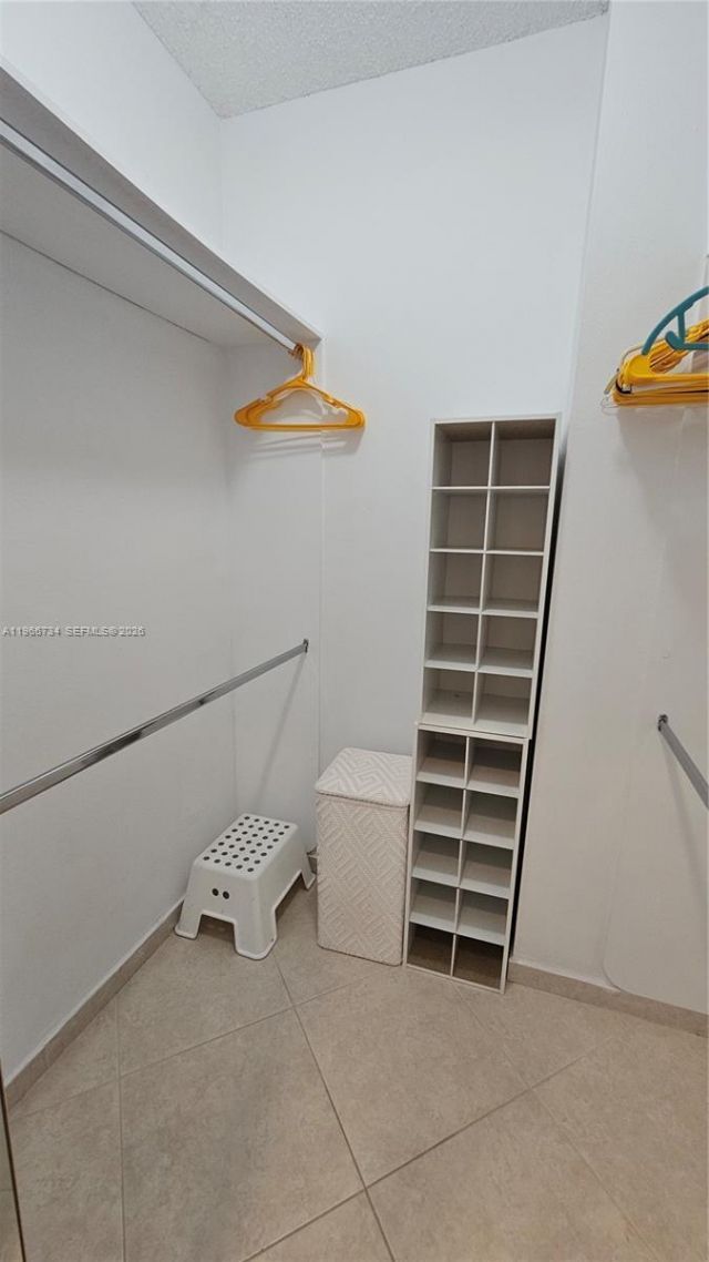 1980 S Ocean Dr, Unit 7F, Hallandale Beach, FL 33009 Photo