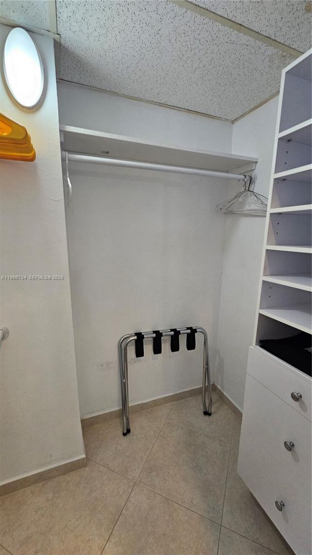 1980 S Ocean Dr, Unit 7F, Hallandale Beach, FL 33009 Photo