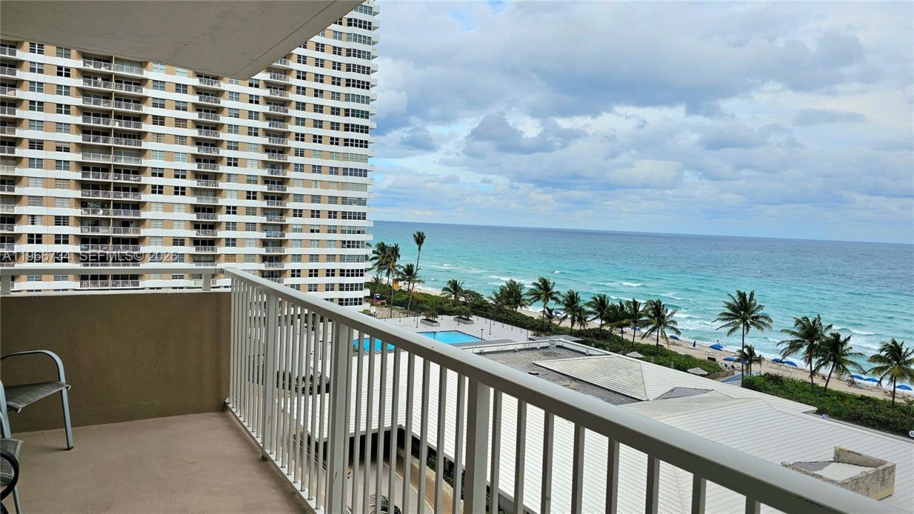 1980 S Ocean Dr, Unit 7F, Hallandale Beach, FL 33009 Photo