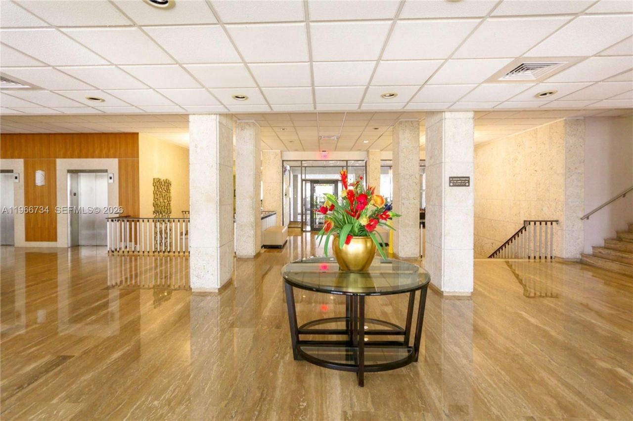 1980 S Ocean Dr, Unit 7F, Hallandale Beach, FL 33009 Photo